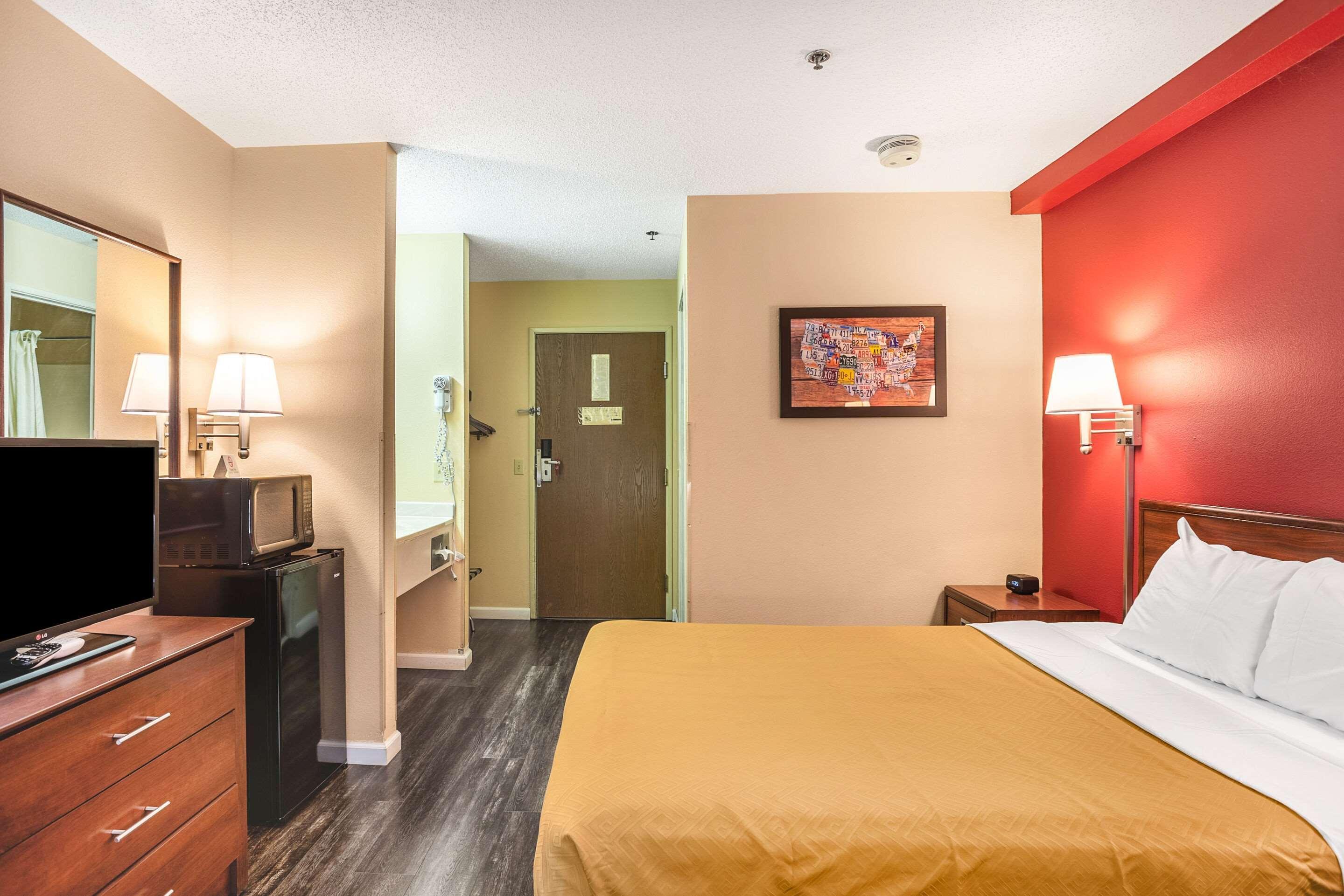 Econo Lodge Princeton Exteriör bild