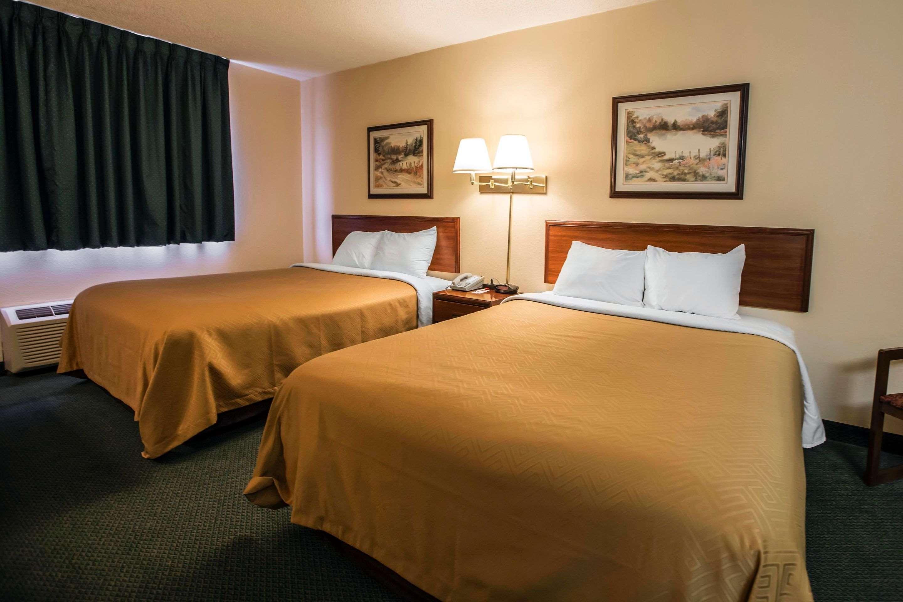 Econo Lodge Princeton Exteriör bild